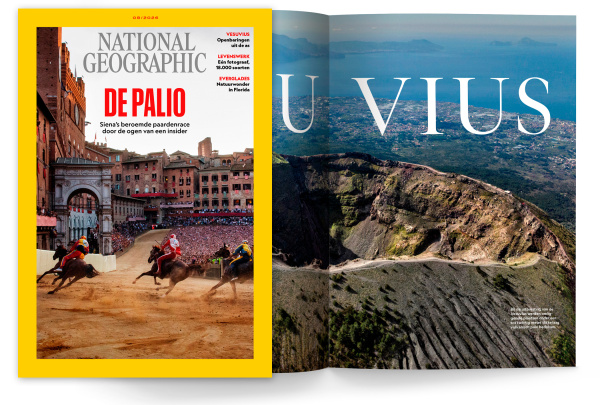 National Geographic Magazine editie 8 Bladerbaar